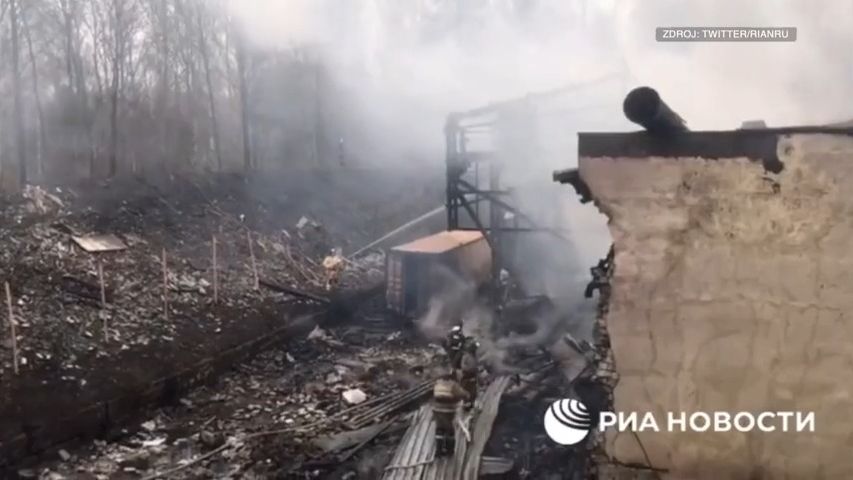 Video: Výbuch v ruské továrně na střelný prach zřejmě nepřežilo 16 lidí
